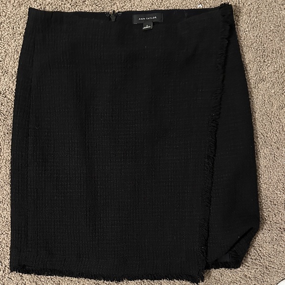 Ann Taylor Dresses & Skirts - Ann Taylor wrap skirt